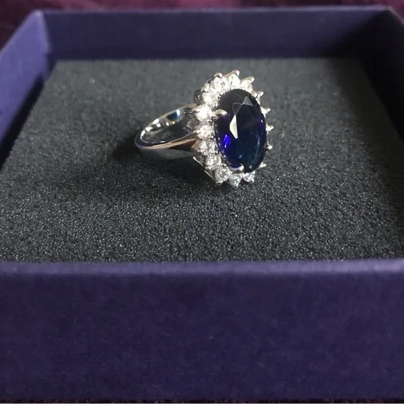Sterling silver and sapphire ring - Picture 2 of 2